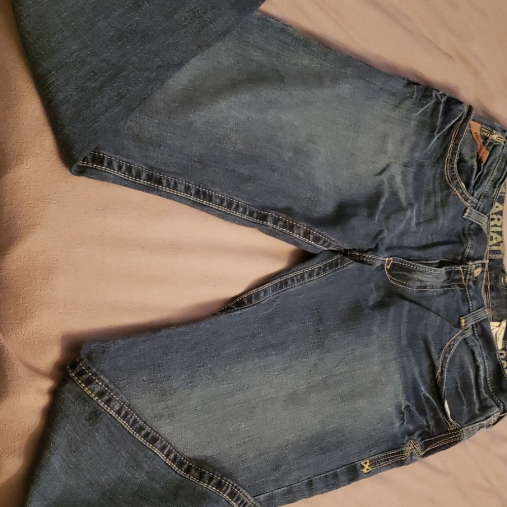 Ariat low rise boot cut Jean's